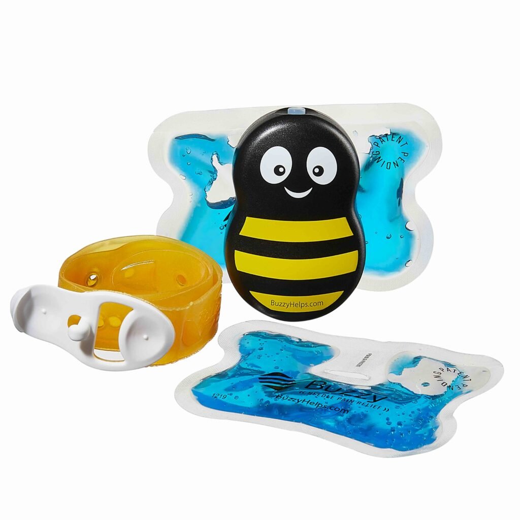 Sada Buzzy® s vibrující včelkou a chladicími křidélky.